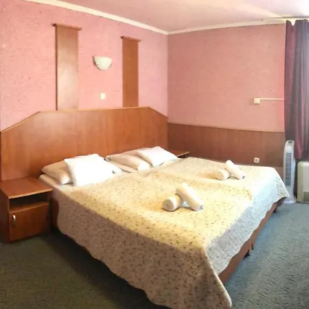 Bagolyvar 3*