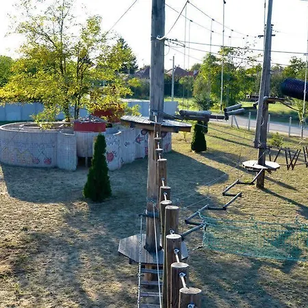 Bagolyvár 3* Inárcs