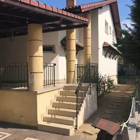 Bagolyvar Gæstehus 3*